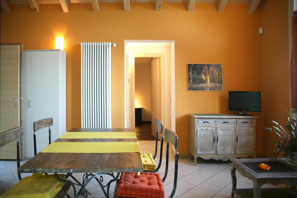 Residence Giglio Comer See غْرافيدونا الغرفة الصورة