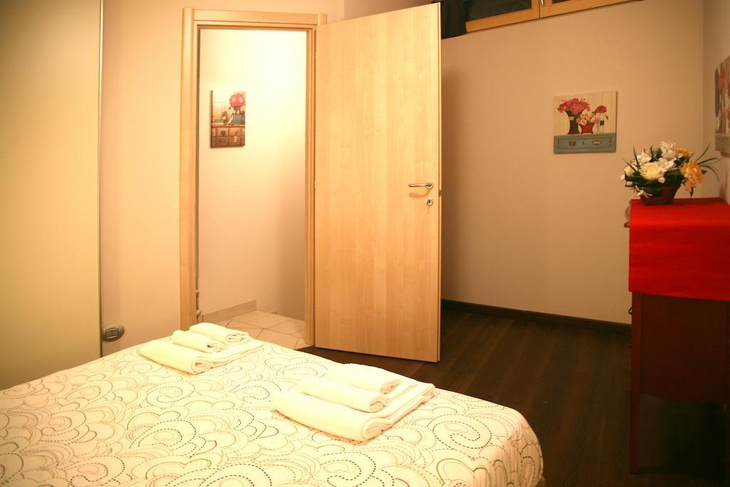 Residence Giglio Comer See غْرافيدونا الغرفة الصورة